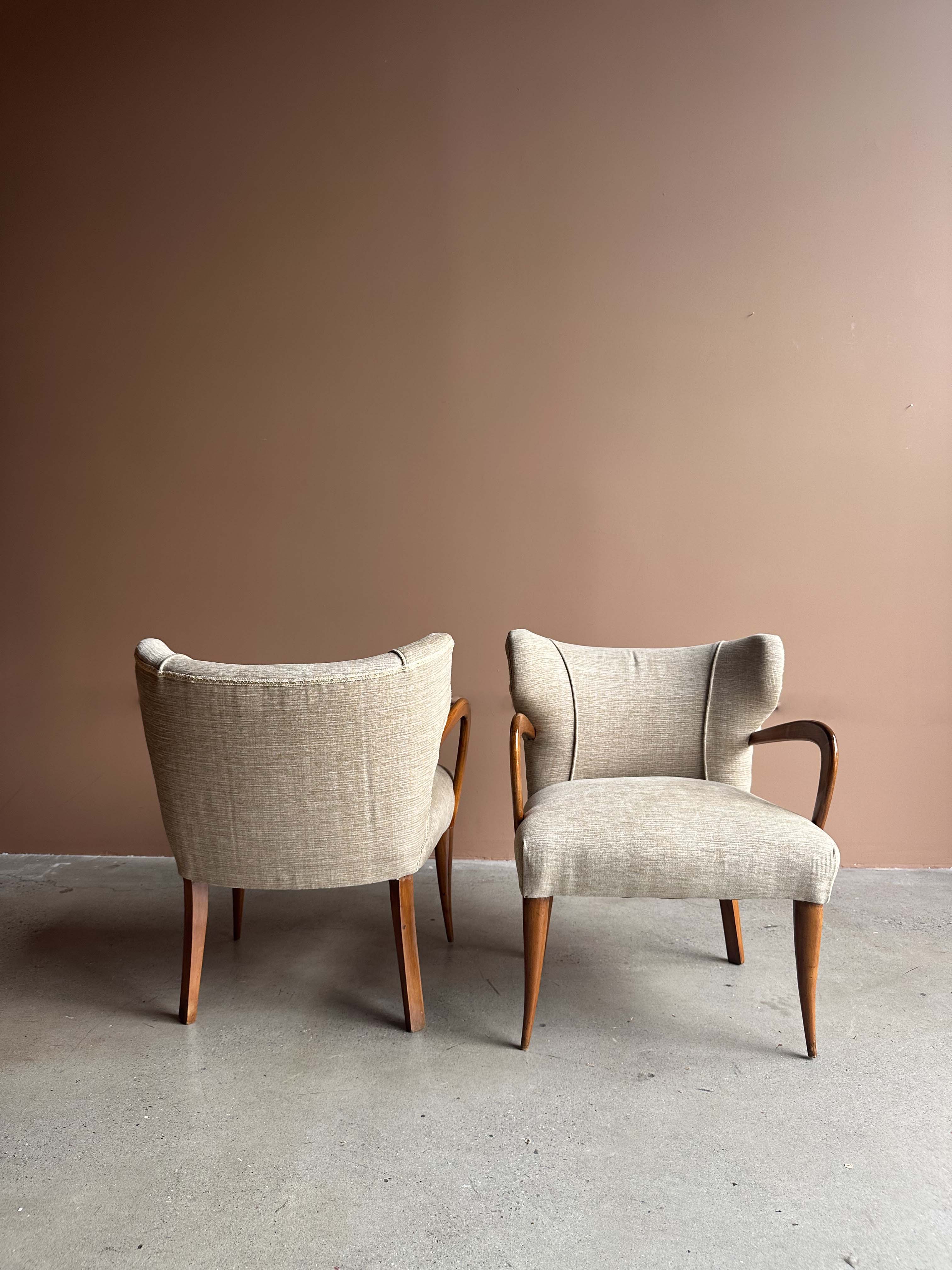 Italian Armchairs in the style of Melchiorre Bega, c. 1940, Pair