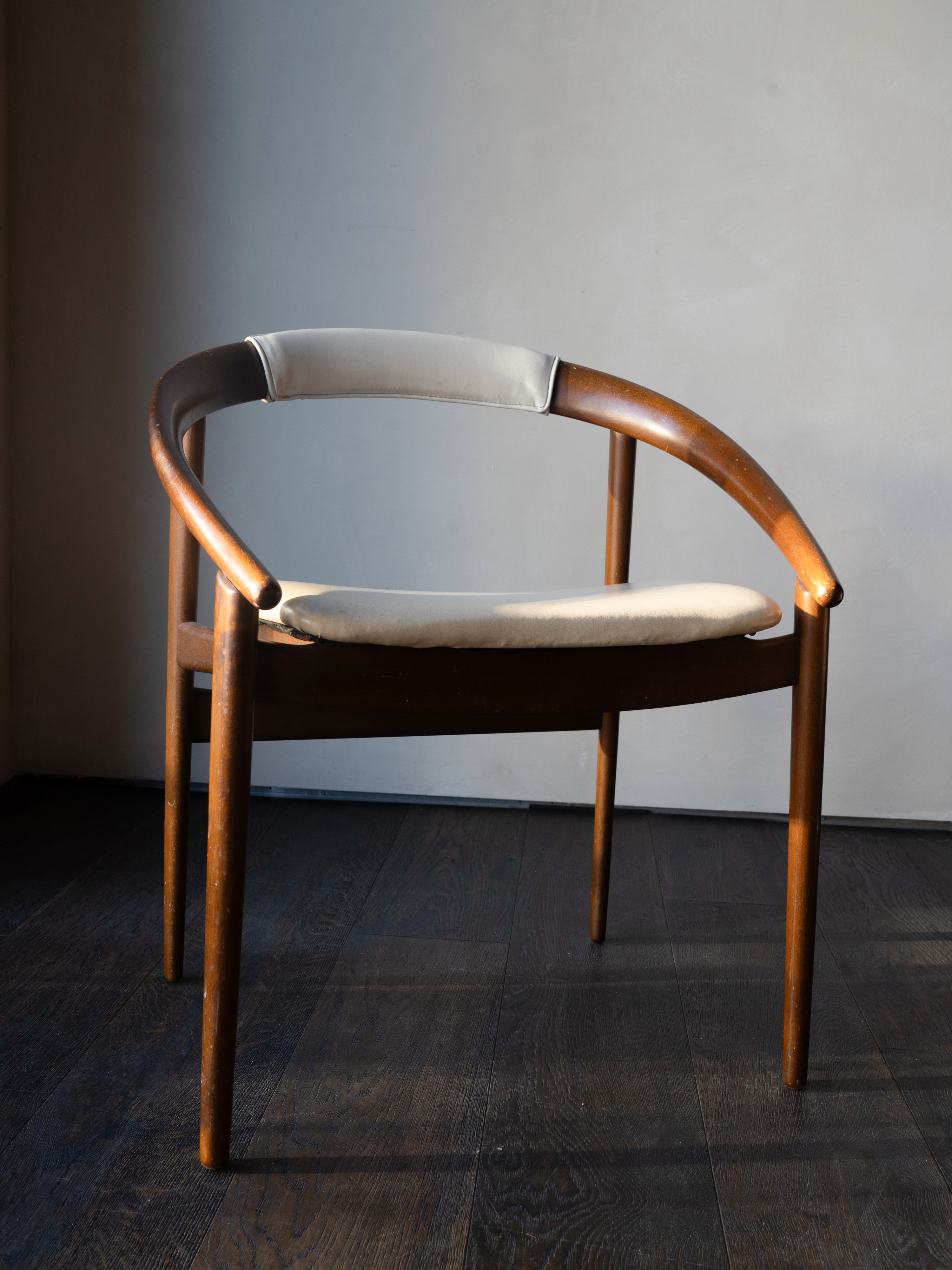 Horseshoe Armchair by H. Brockmann