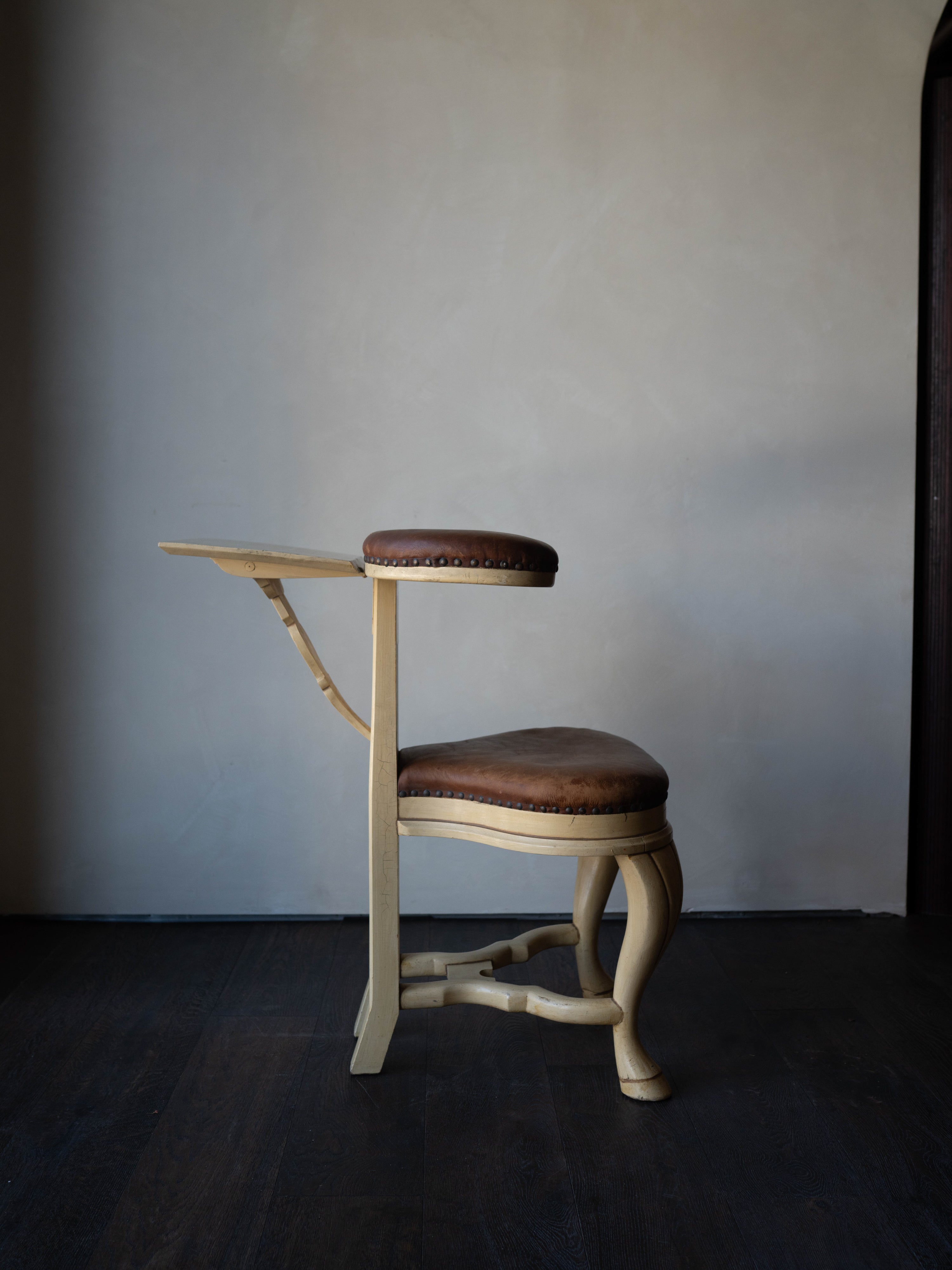 Oak and Leather Cockfighting Chair