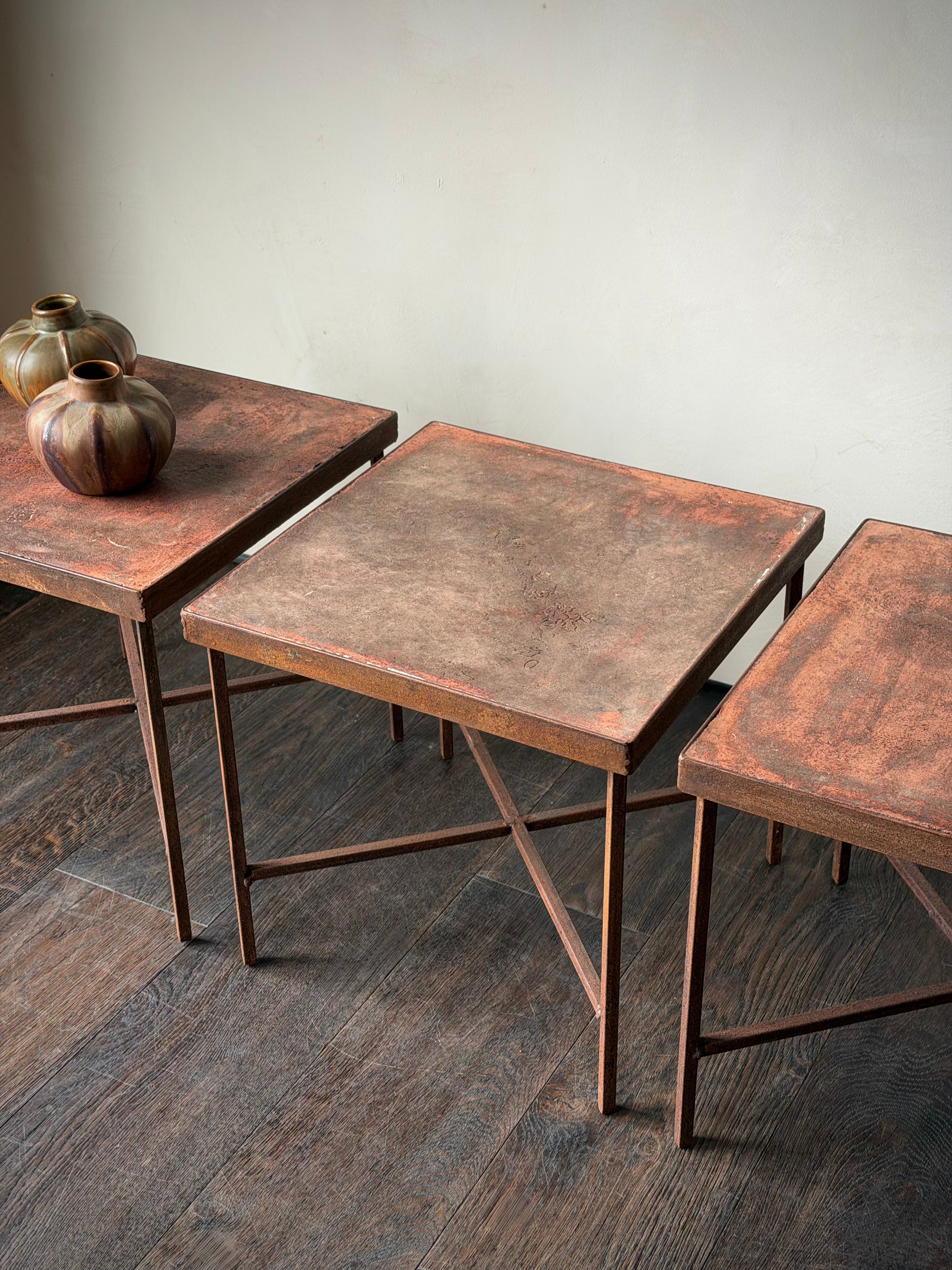 Tables – ANTIK
