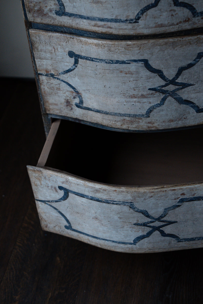 Hand-painted 18th c Italian Dresser