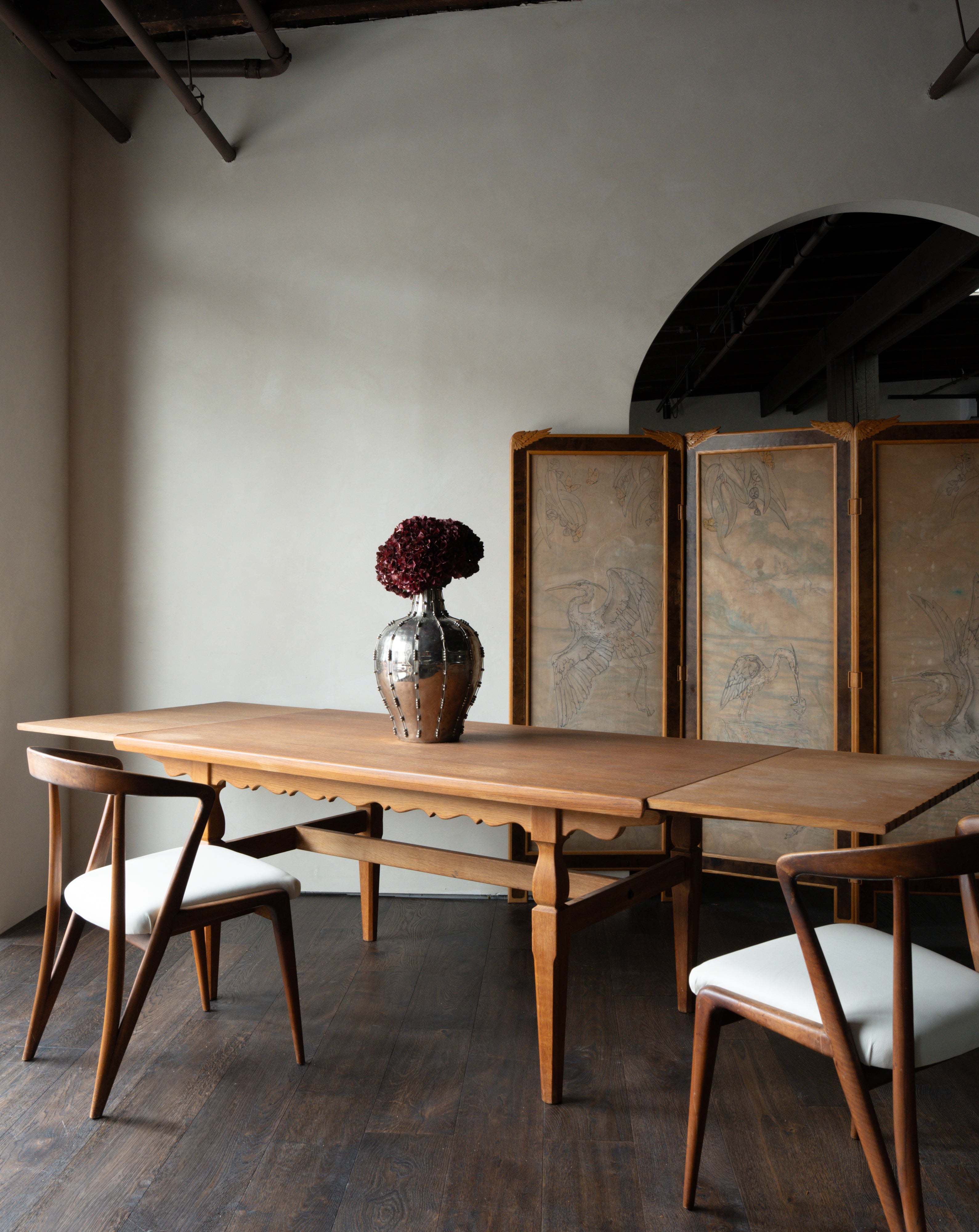 Extendable Oak Dining Table in the style of Henning Kjaernulf