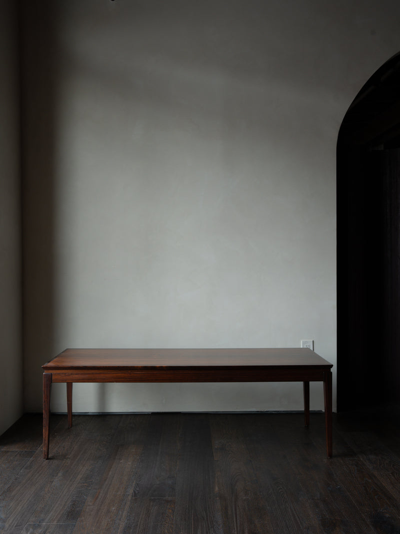 Extendable Rosewood Coffee Table in the style of Ole Wanscher