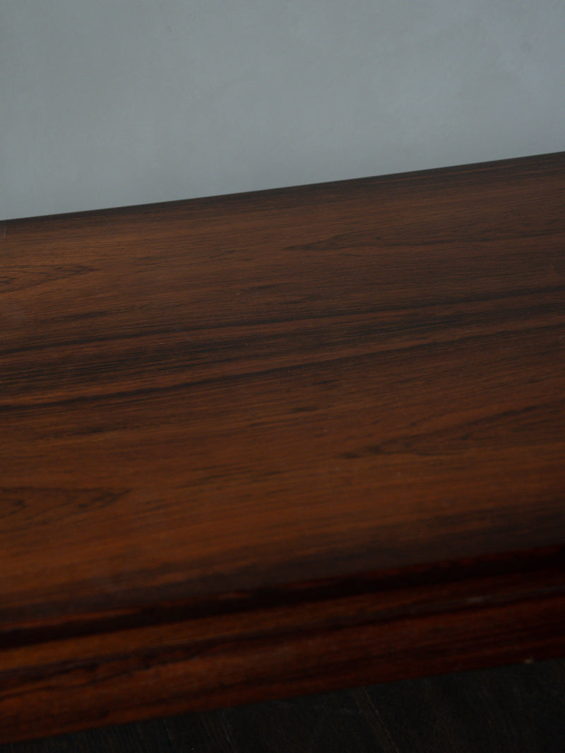 Extendable Rosewood Coffee Table in the style of Ole Wanscher