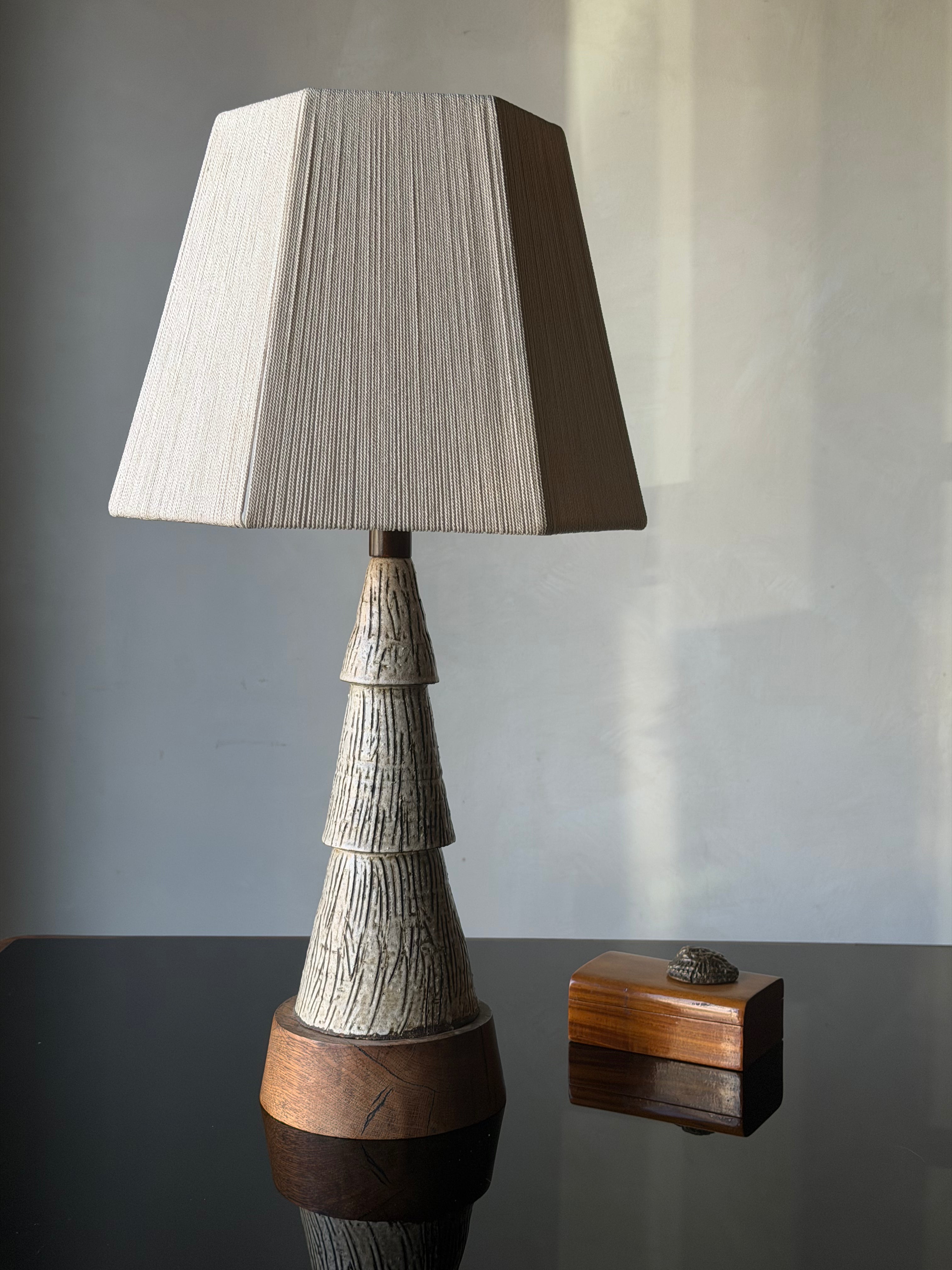 Mid-Century Textured Ceramic and Walnut Table Lamp